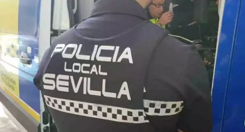 Varios policías heridos y detenidos tras una fiesta sin mascarillas en España